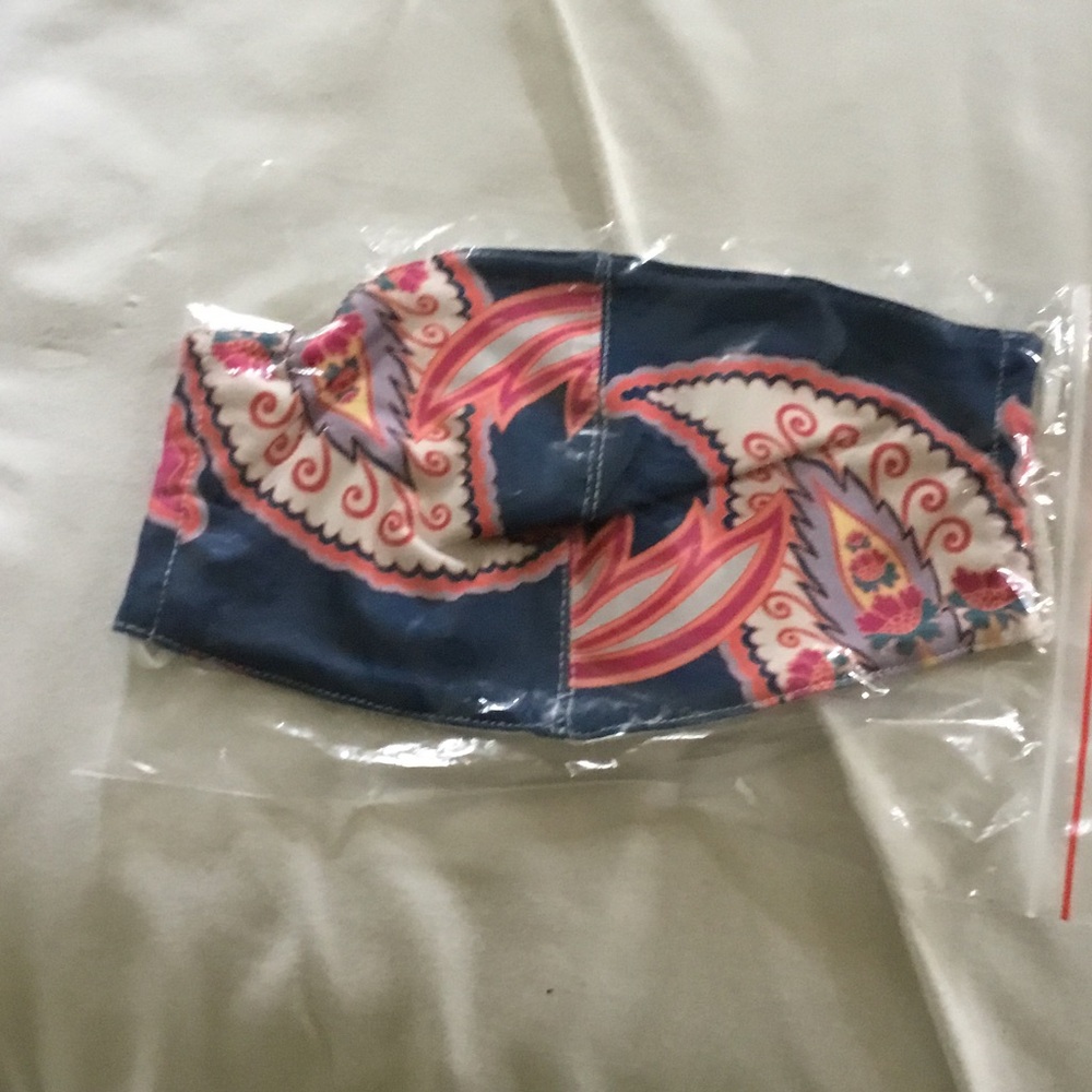 Jean Pierre Klifa-Paisley Patterned Face Mask - Blue and Pink